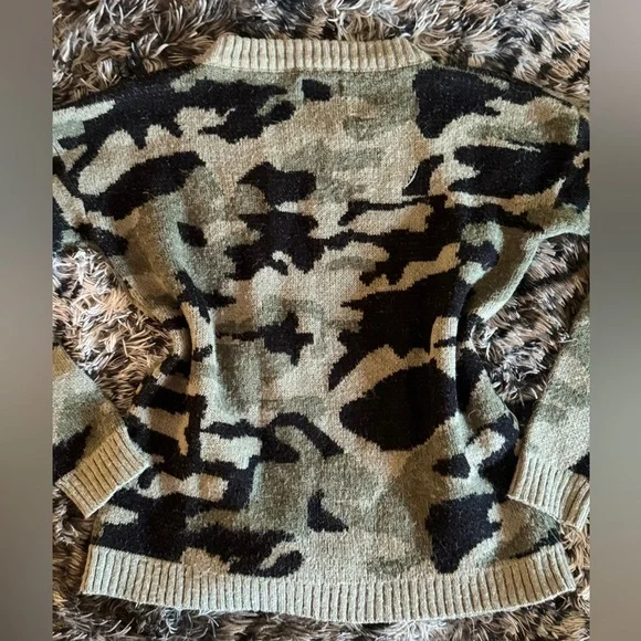 Katsumi Women’s Y2K Retro Camouflage Crewneck Sweater Size M​ - Picture 9 of 12